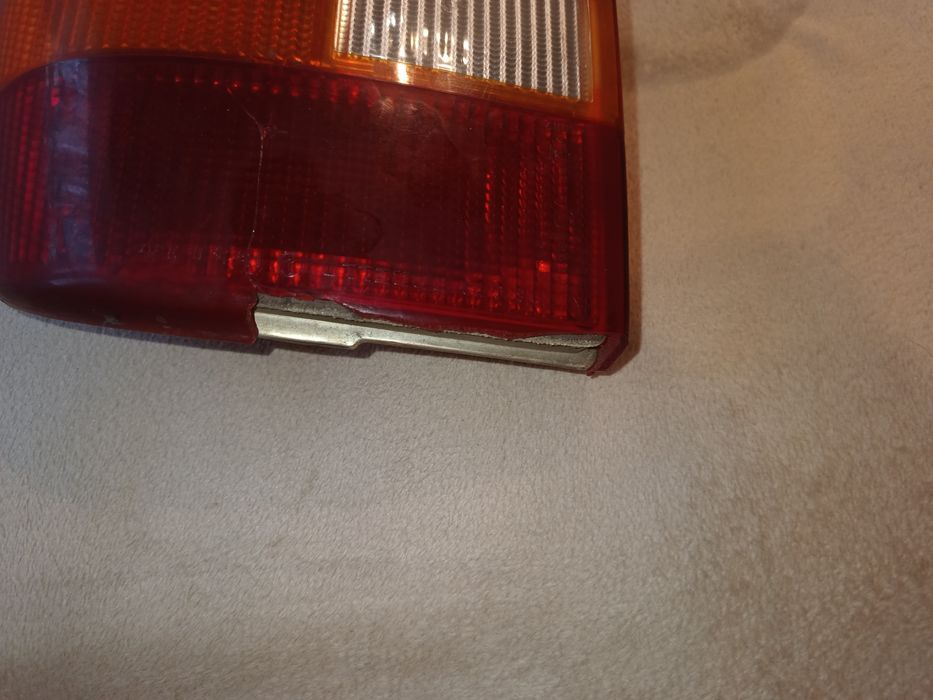 Фонарь задній правий для Opel vectra  12.870748