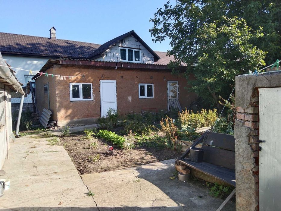Будинок з ділянкою 10 соток на об’їзній — ідеально під бізнес