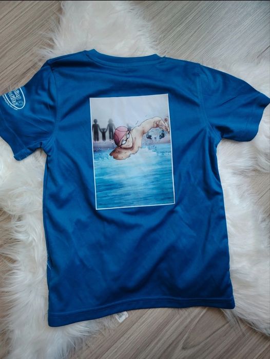 Niebieski t-shirt dla chłopca 110