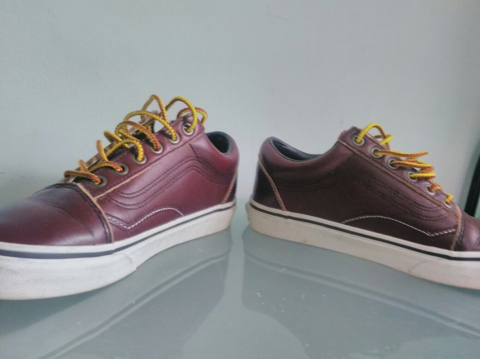 Vans Old Skool Leather Premium Trainers (VA38G10E5)