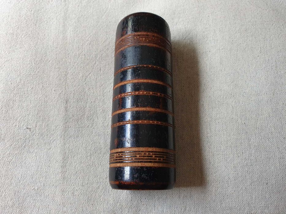 Caixa tubular de madeira para tabaco, 11 cm, com cerca de 100 anos