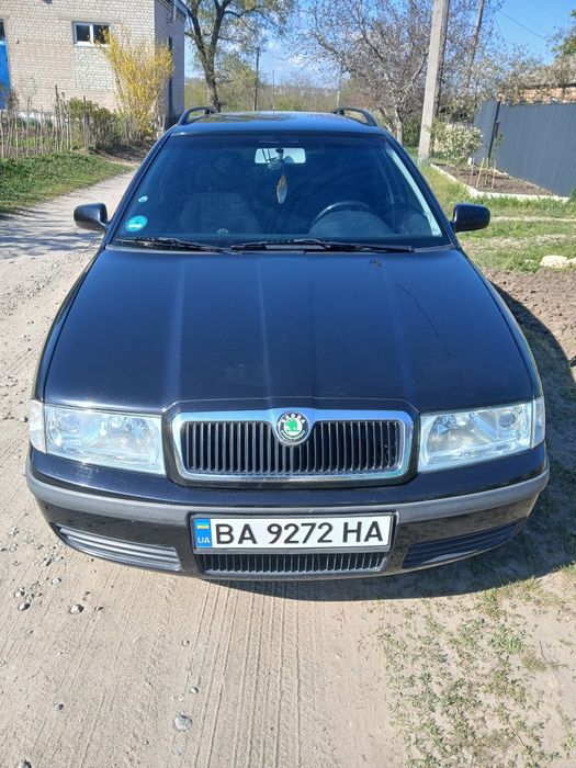 Продам шкоду октавія тур