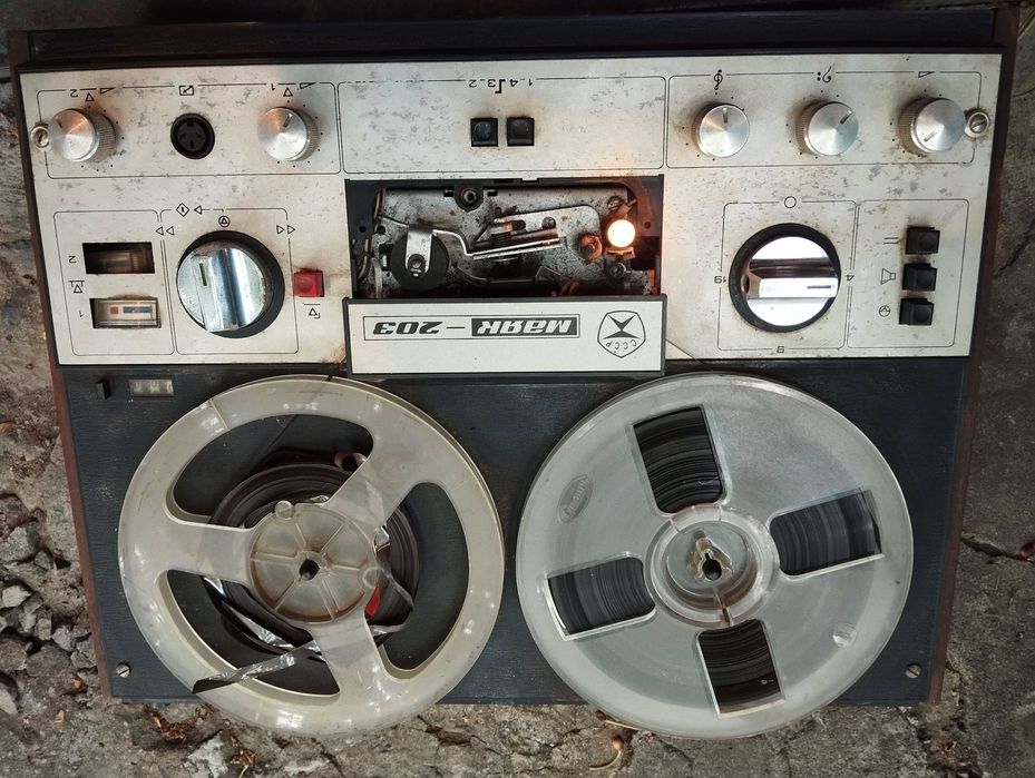 Магнитофон "Бабина" Маяк 203