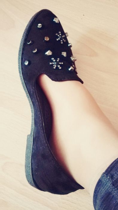 Mokasyny z ćwiekami, czarny zamsz