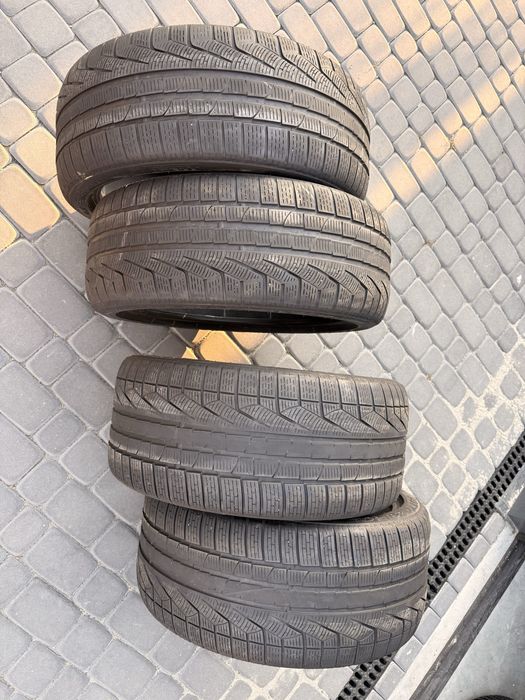 Opony zimowe Pirelli Sottozero 275/35r20 i 245/40r20 BMW runflat DOT2022 komplet 4 sztuk