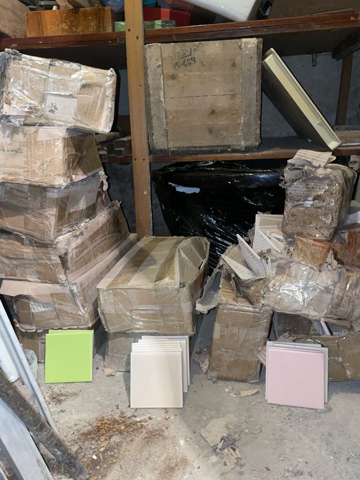 Плитка 10.10 настіна трьох кольорів