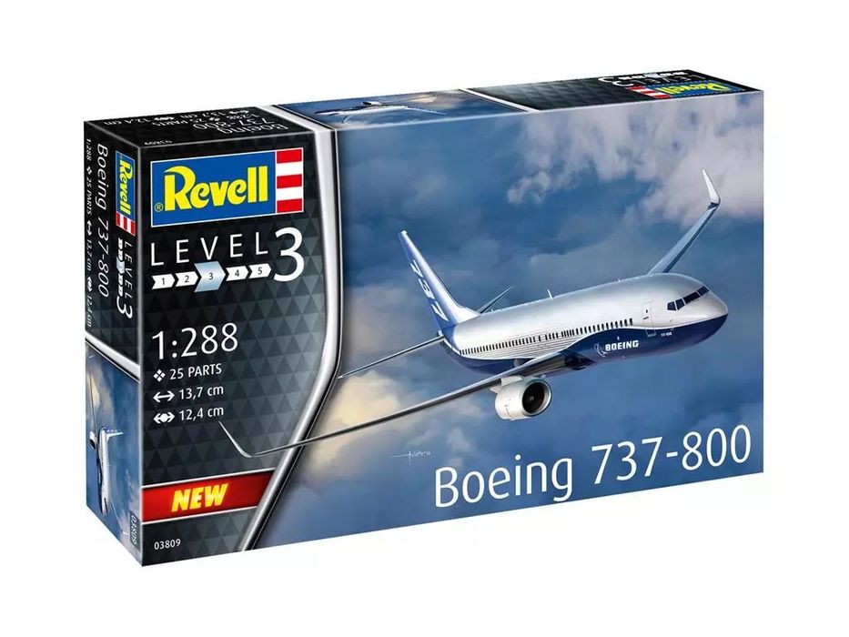 Samolot Boeing 737-800. Revell