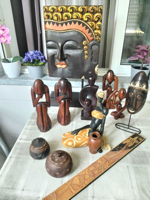 Várias peças africanas