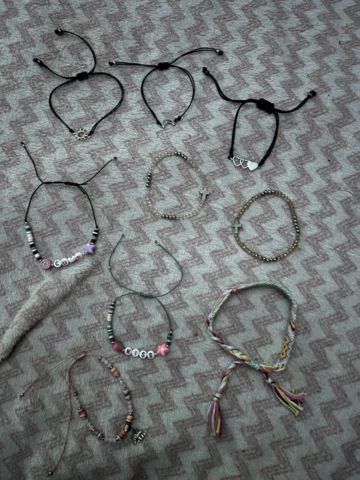Pulseiras em bom estado