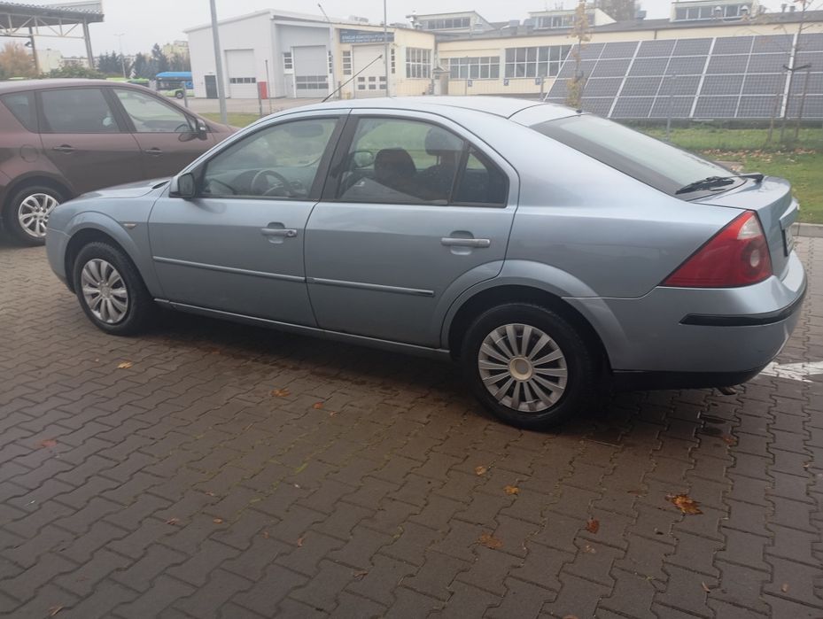 Ford Mondeo mk3. 1.8LPG   2005r