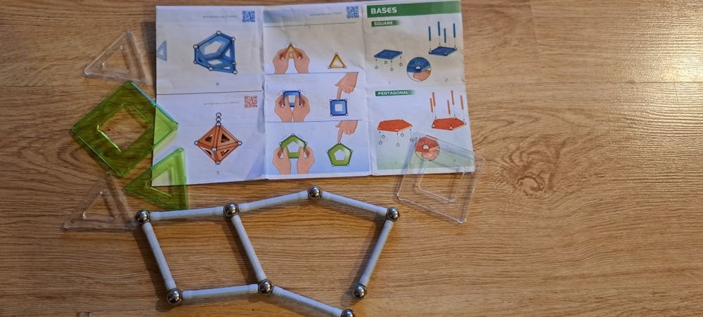 Geomag -klocki magnetyczne