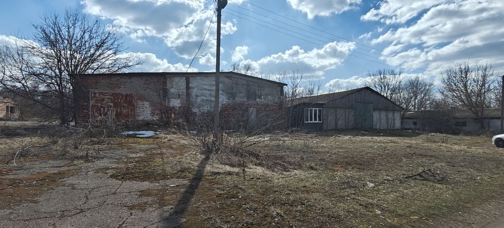 Продам окремі приміщення