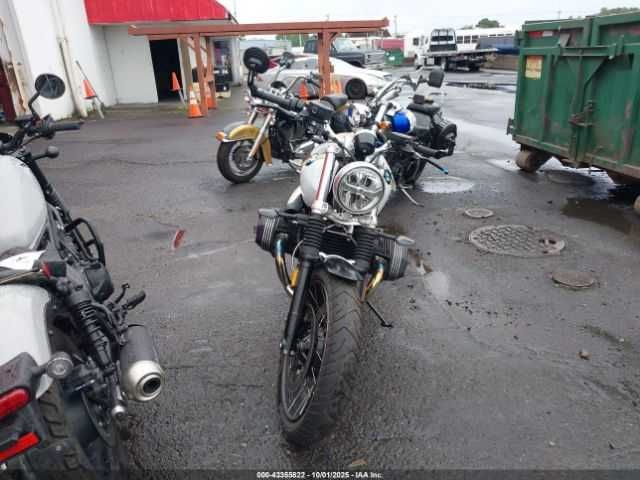 Bmw R nine  T scrambler 2023