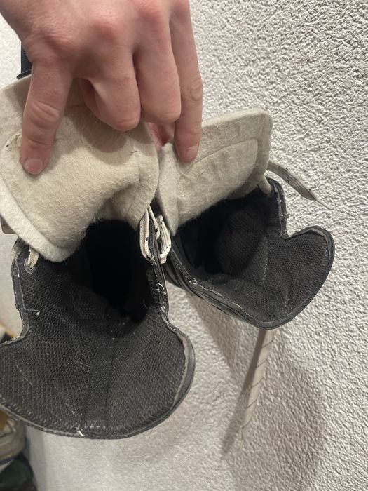 Ковзани 42 розміру