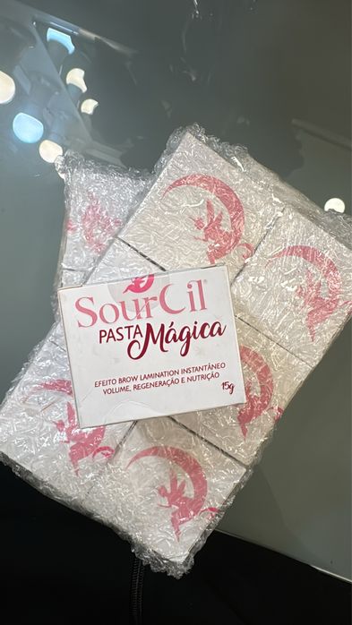 Pasta mágica sourcil