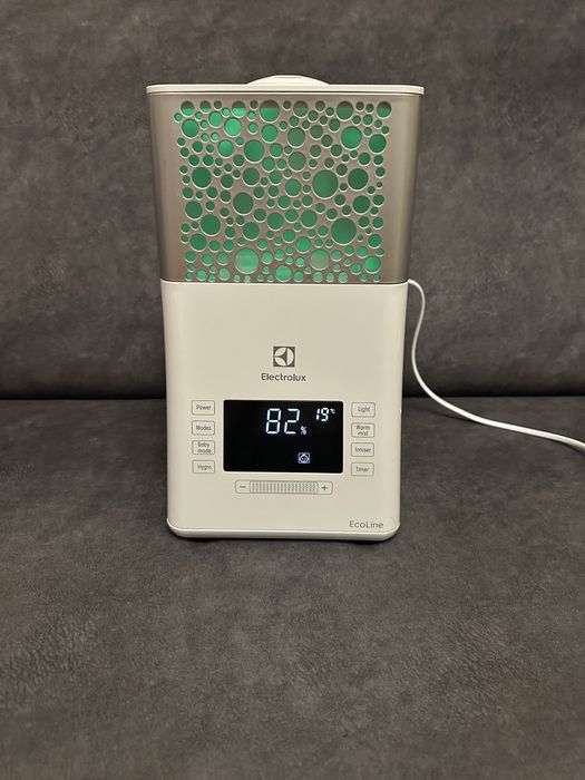 Ультразвуковой увлажнитель воздуха Electrolux EHU-3710D/EHU-3715D.