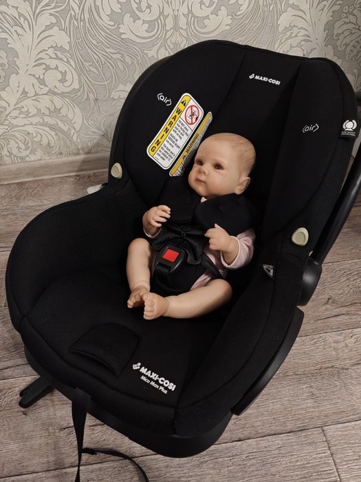 Автокрісло, переноска Maxi Cosi Mico Max Plus, 0+