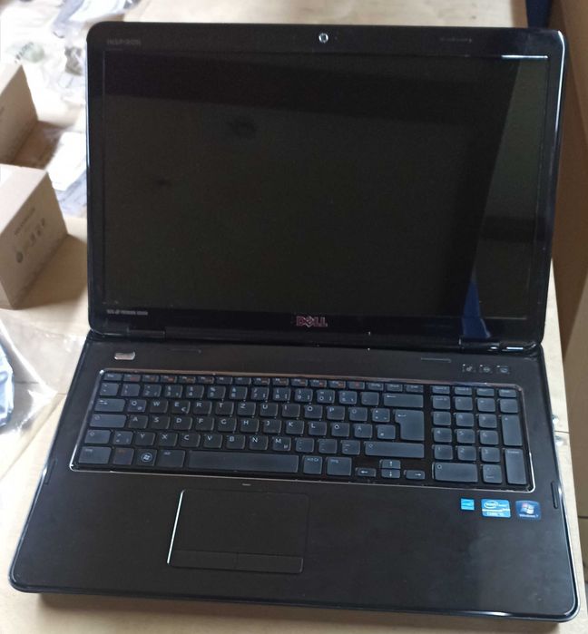 Dell Inspiron N7110 по частям (разборка)