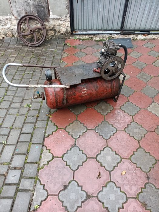 Продам компресор ЗІЛ 130.