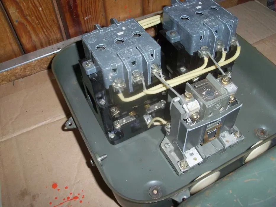 Радиодетали пускатели автоматы