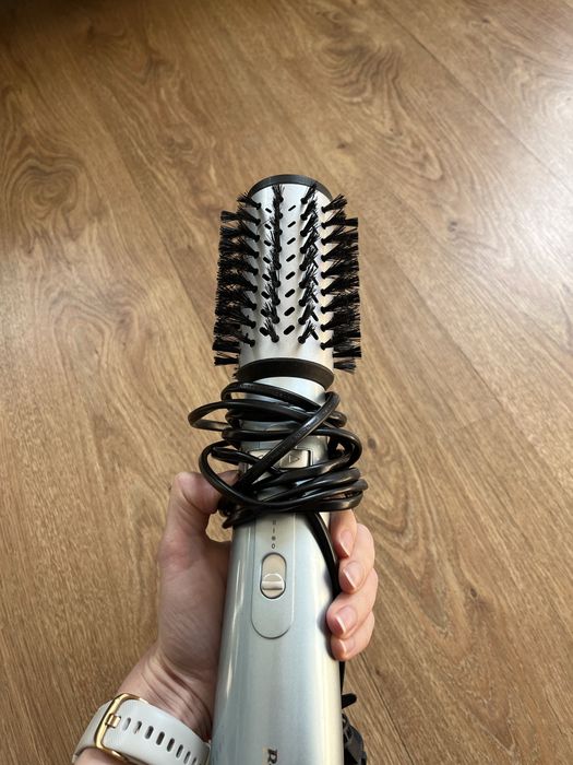 Suszarko-lokówka Babyliss z obrotową szczotką