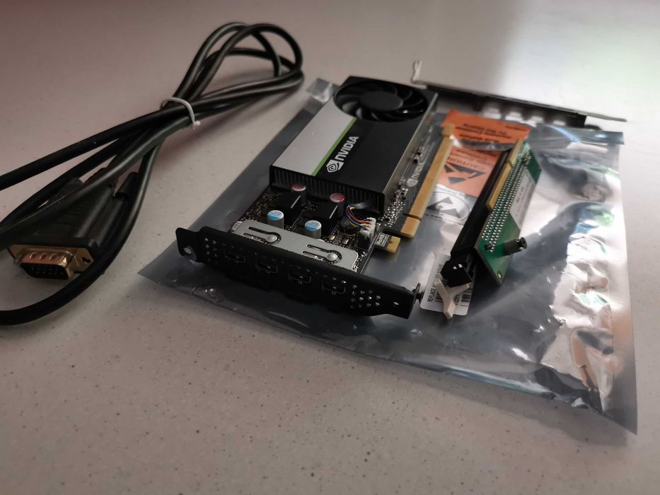 LENOVO Tiny (mini komputer) nVidia Qudaro T1000 GDDR6 4GB