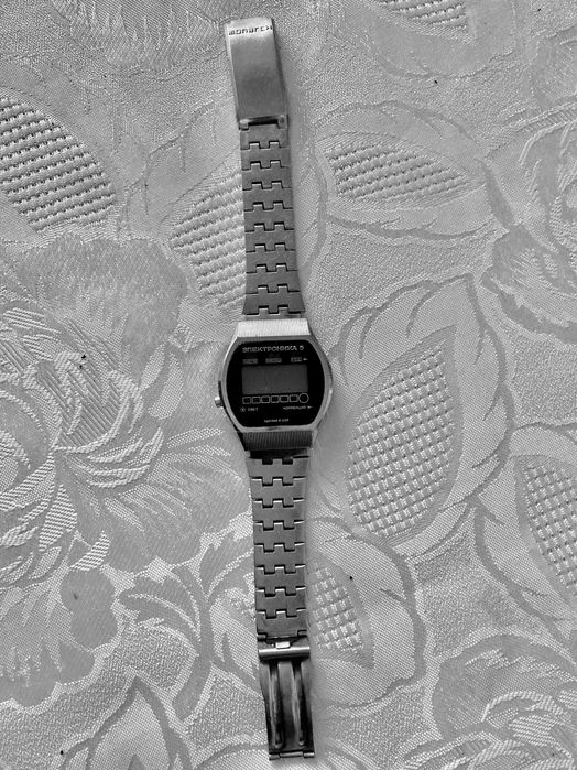 Часы мужские наручные " Электроника 5 " , выпуск 1983 г