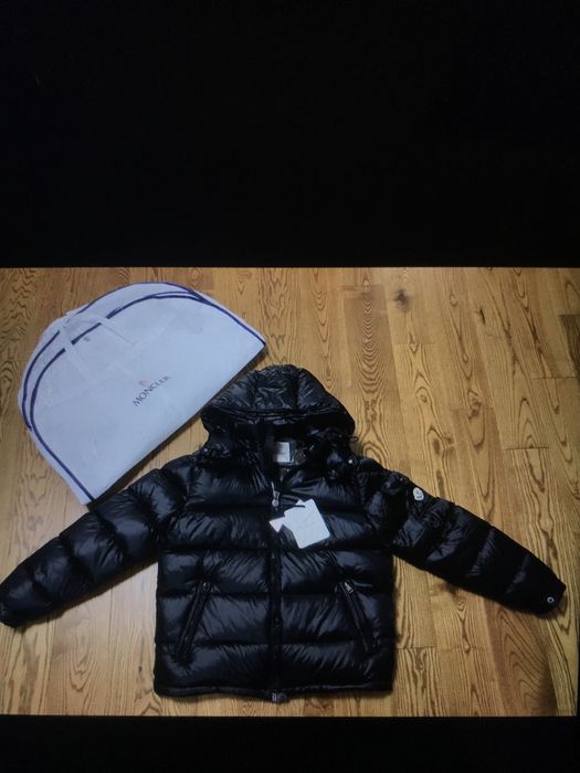 Kurtka moncler maya nowa