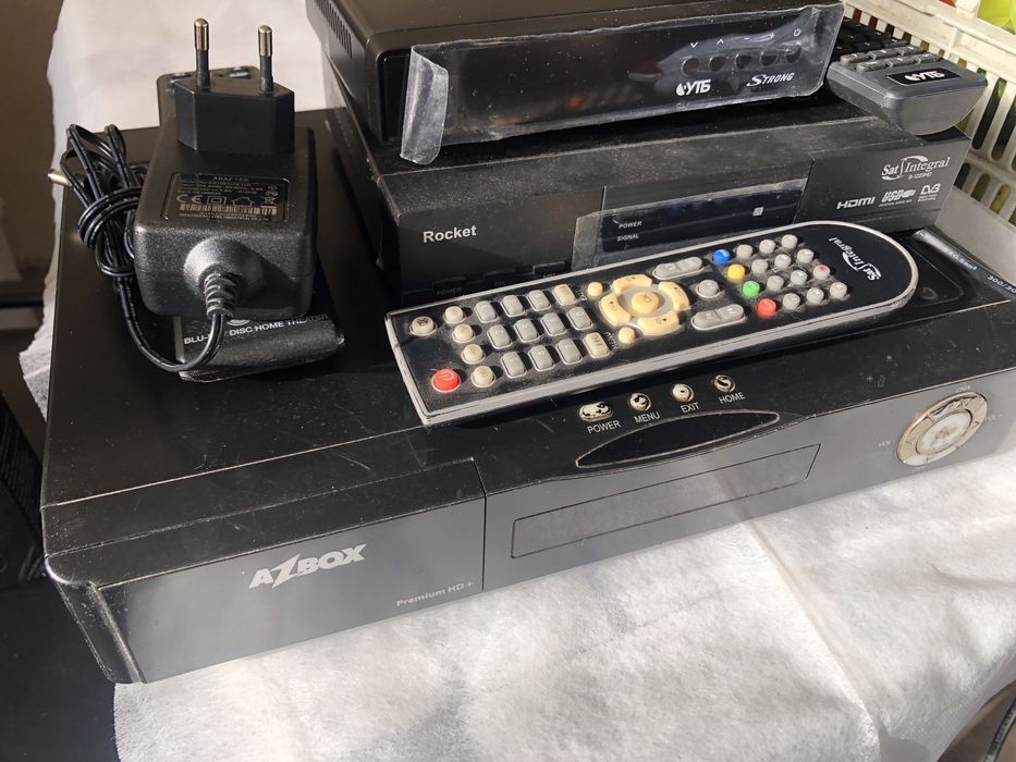 Тюнер Rocket 1223 HD -комплект