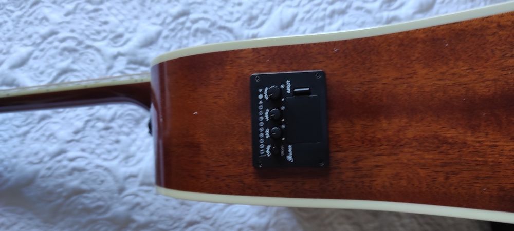 Guitarra Ibanez electro acústica  PF15ECE Natural High Gloss