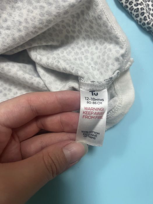 Джинси та бодік для дівчинки