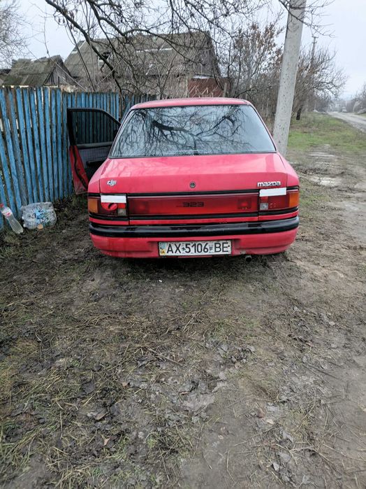 Продам мазду 323 в гарному стани