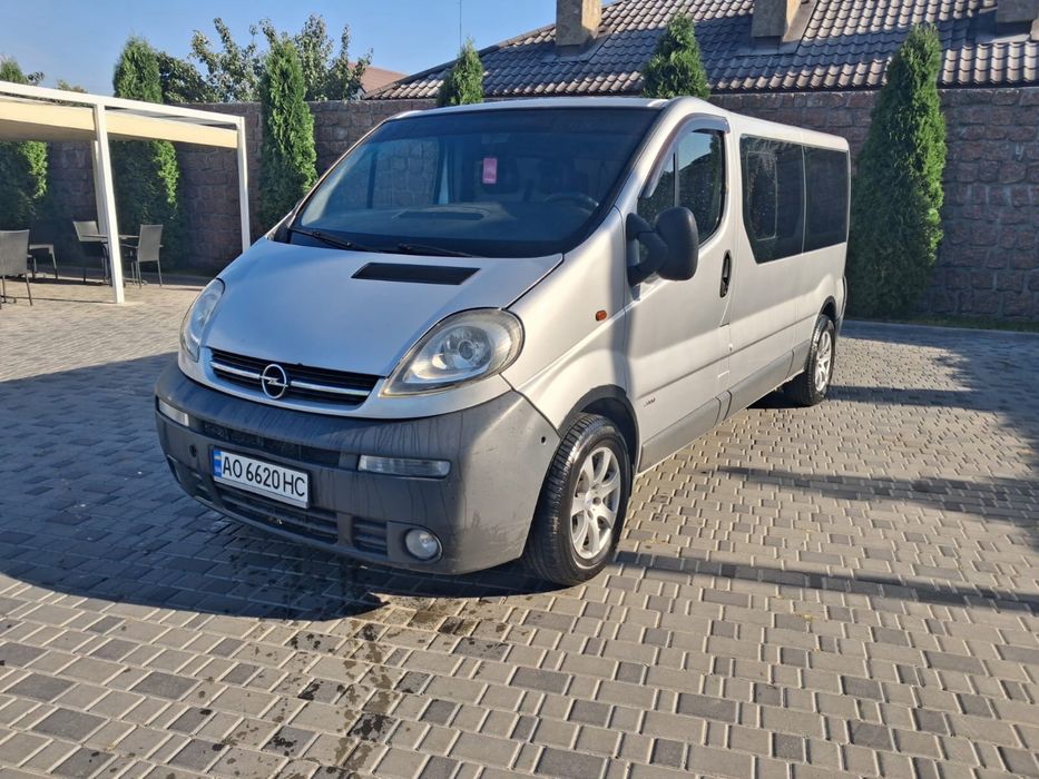 Продам авто Opel Vivaro