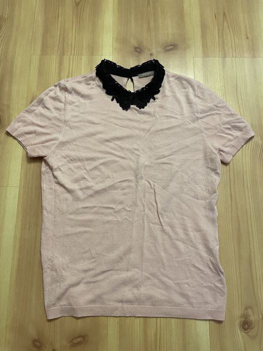 Sweterek Orsay z krótkim rękawem i kołnierzykiem w rozmiarze M