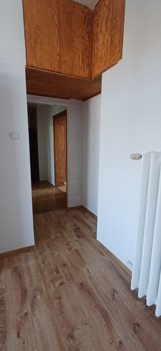 Ostrow Wlkp ul Ogrodowa  63m2 / dwa pokoje / balkon/ piwnica / Ogrzewanie miejskie