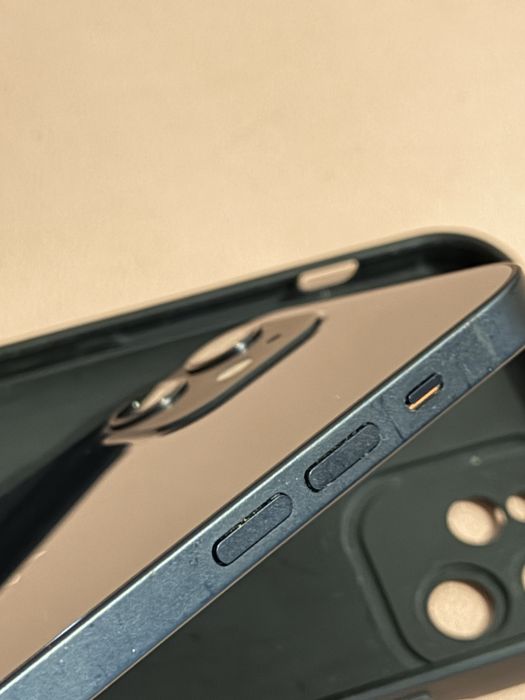 iPhone 12 czarny 128 gb