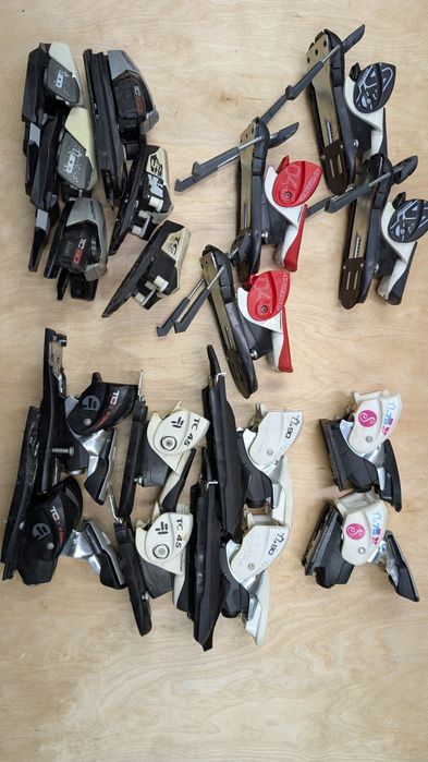 Кріплення на лижі всяке різне