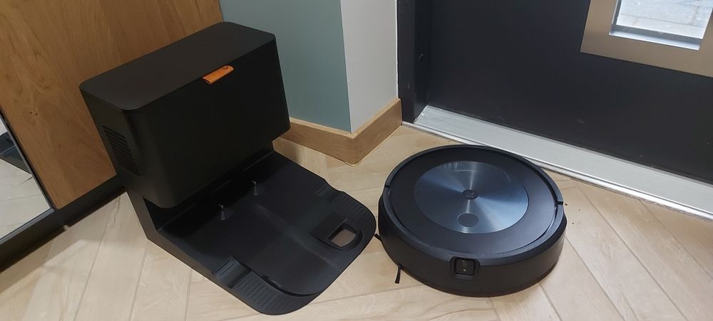 iRobot roomba j7 + akcesoria