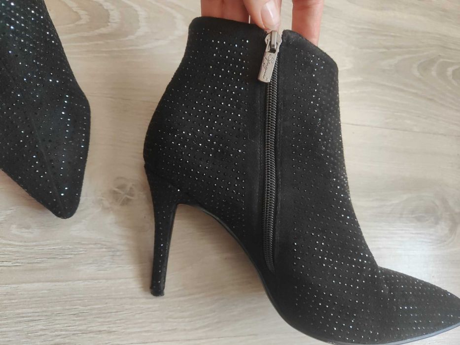 Сапожки жіночі стильні з блискітками