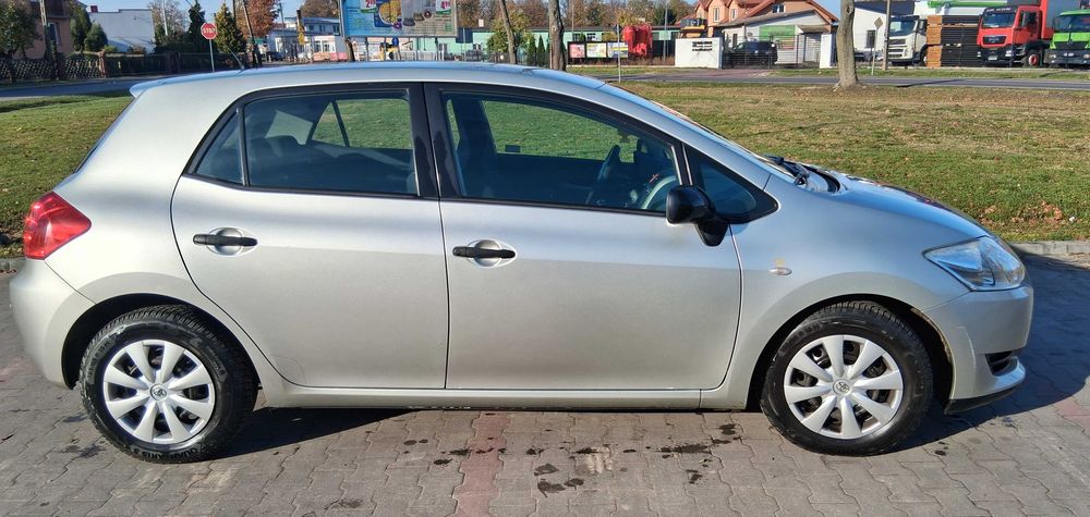 Sprzedam TOYOTE Auris