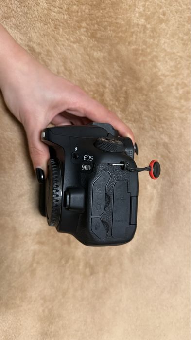 Câmara Canon EOS 90D