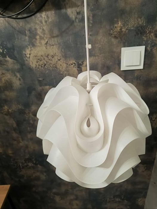 Lampa sufitowa wiszaca