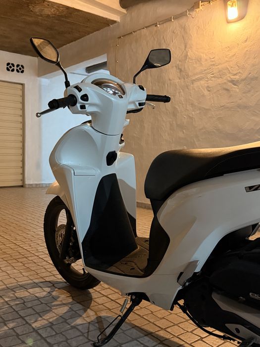 Honda 110 (Como nova)