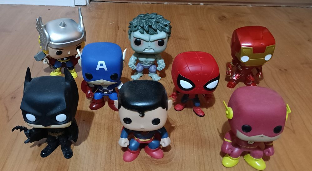 Super heróis Funko
Coleção original de 8
Só vendo o conjunto
Em ótim