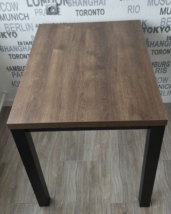 Sprzedam prawie nowy stół kuchenny