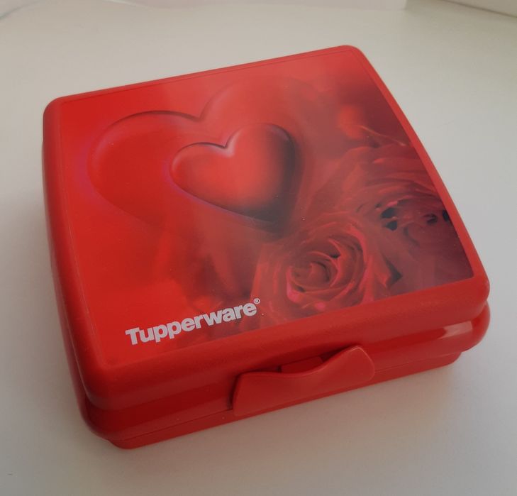 Tupperware Ланч-бокс Эко+ предназначен для транспортировки и хранения