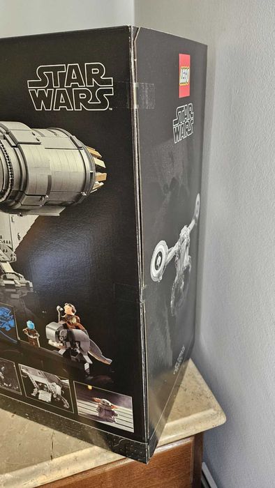 LEGO Star Wars 75331 The Razor Crest 6187 Peças 5 Minifiguras