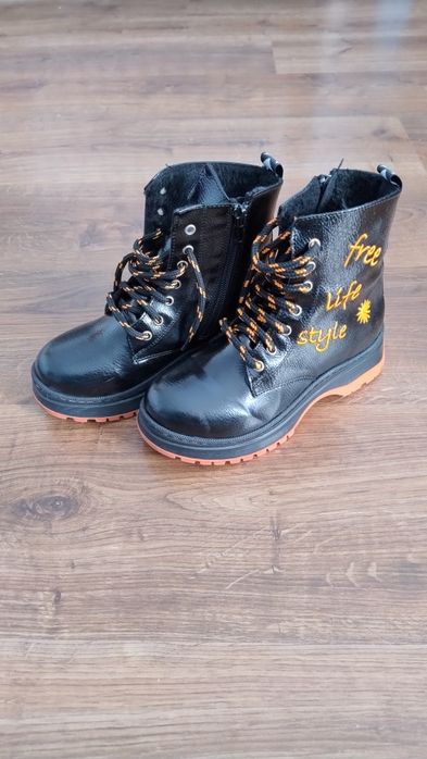 Buty zimowe trapery dziewczynka 33 długość wkładki 21 cm