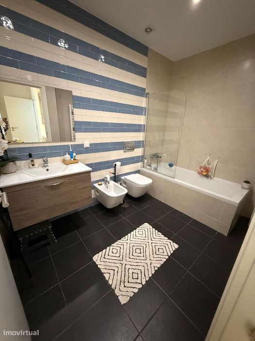 T3 com 2 casas de banho e garagem em Leiria