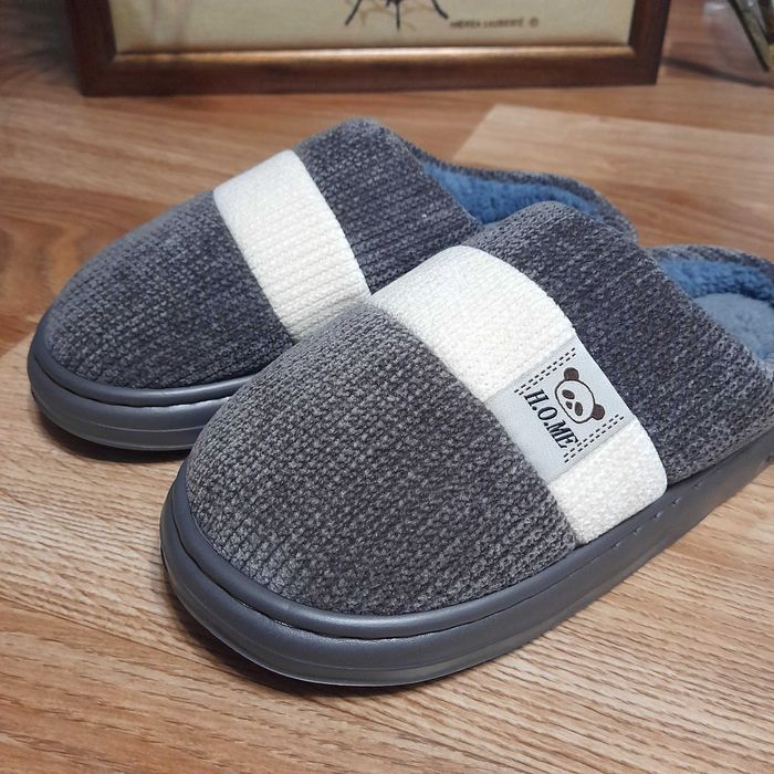 Тапочки капці кімнатні.